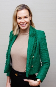 Доктор Лейла Гьенешеи OLY