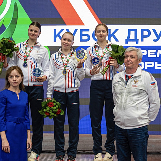 Виктория Соколова,  Алёна Деренчук, Ева Стрелкова - все места на пьедестале в личном зачете Кубка ДРУЖБЫ среди девушек до 17 лет - у представительниц России, в командном зачете белоруски стали третьими  