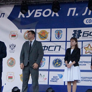 III Этап Кубка П. Леднева стартовал с полуфинала у женщин